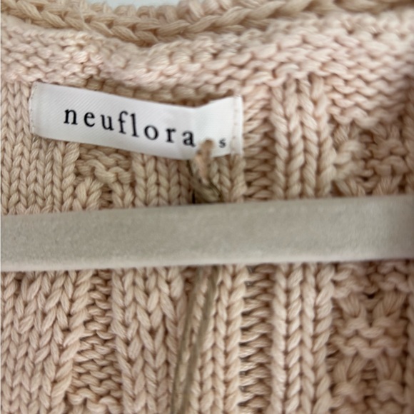 Neuflora Ivy Vest - Picture 2 of 2